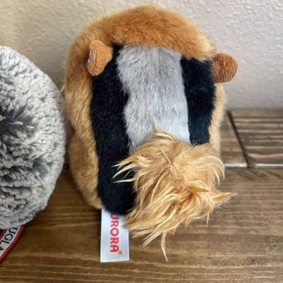 Douglas Hedgehog and Aurora Soft Fluffy Chipmunk - Picture 6 of 12